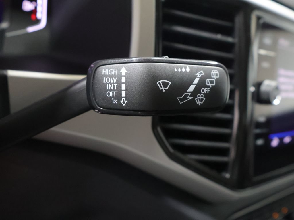 Used 2023 Volkswagen Atlas SE AWD/4WD image 36