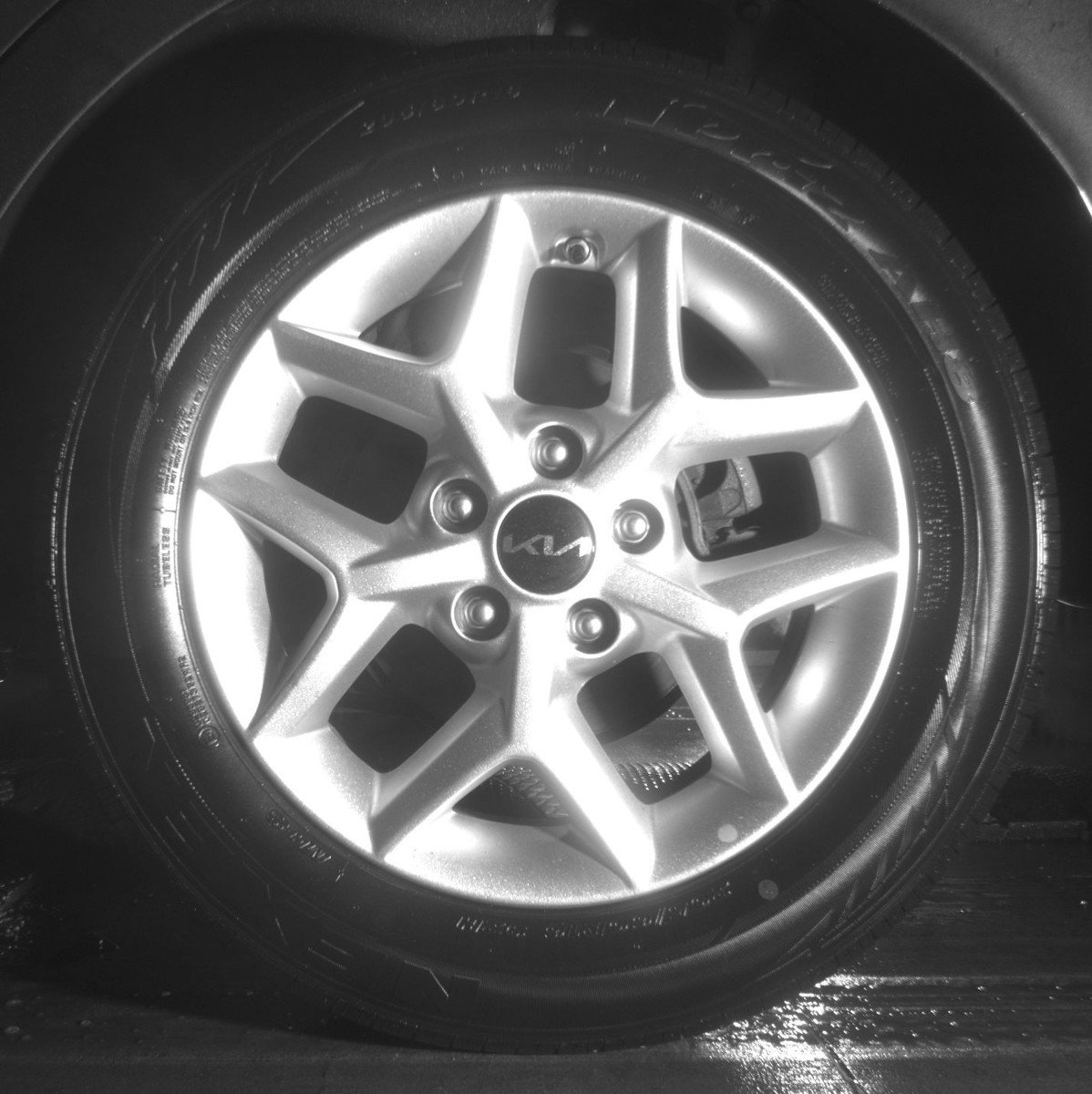 Used 2025 Kia Soul LX w/ LX Technology Package FWD image 21