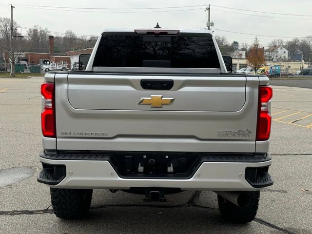 Used 2023 Chevrolet Silverado 2500 High Country w/ Z71 Off-Road Package AWD/4WD image 6