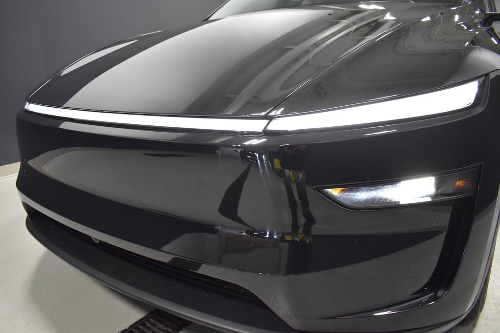 Used 2026 Tesla Model Y Long Range image 11