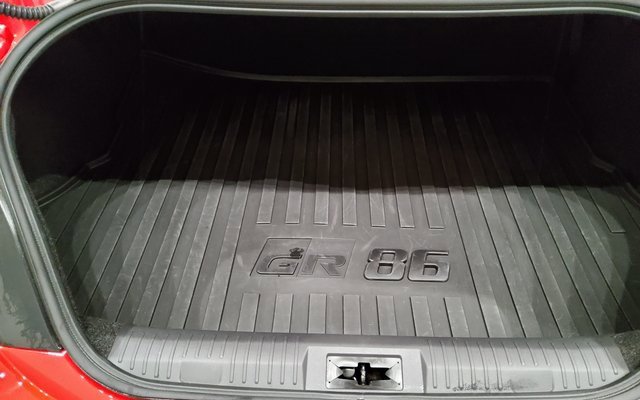 Used 2024 Toyota GR86 Premium image 16