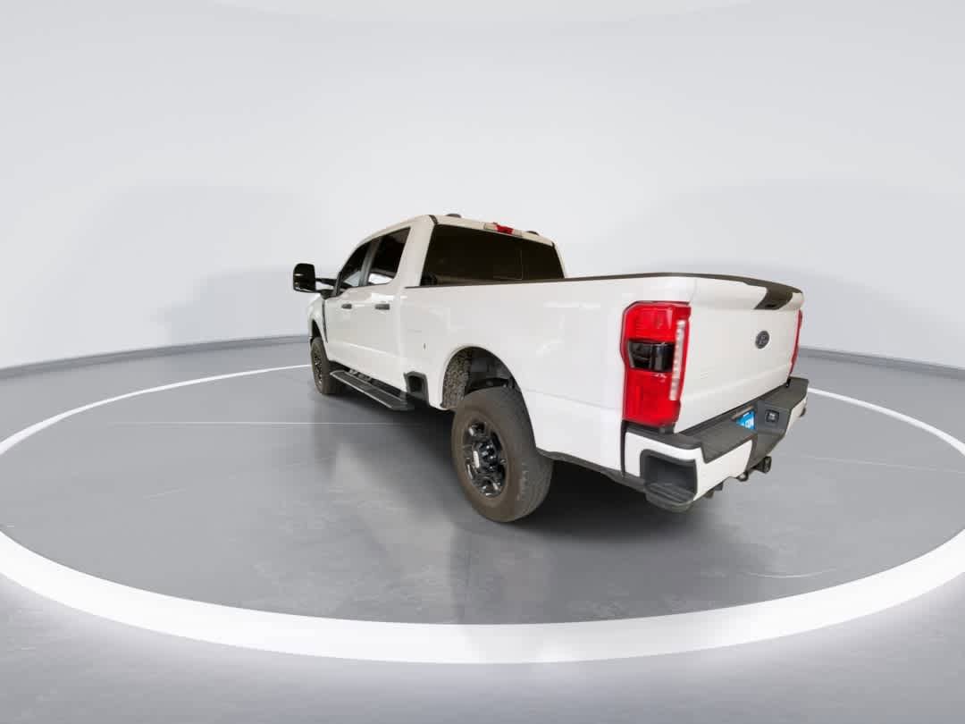 Used 2024 Ford F250 XL w/ STX Appearance Package AWD/4WD image 6