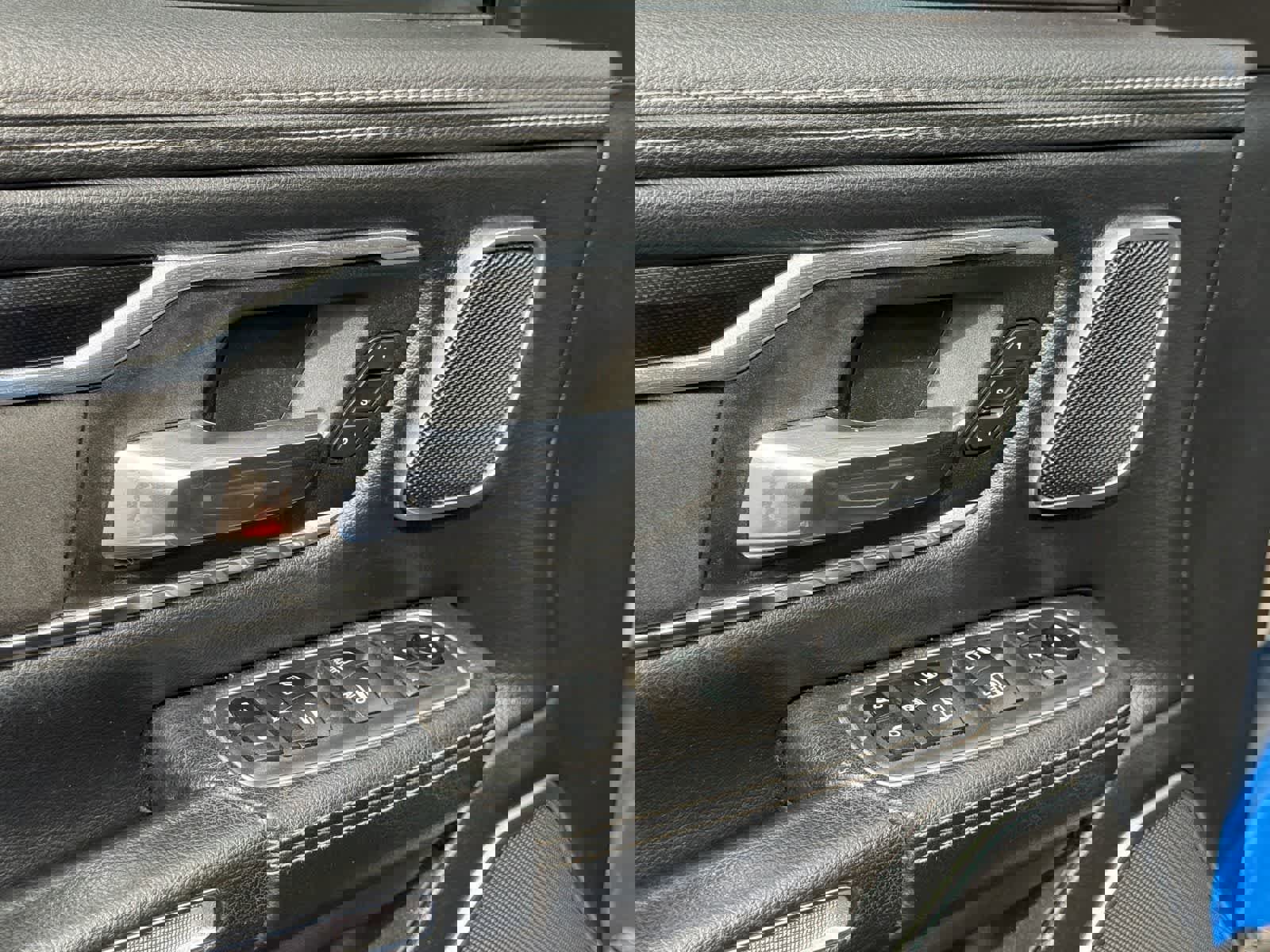 Used 2021 RAM 1500 Laramie image 13