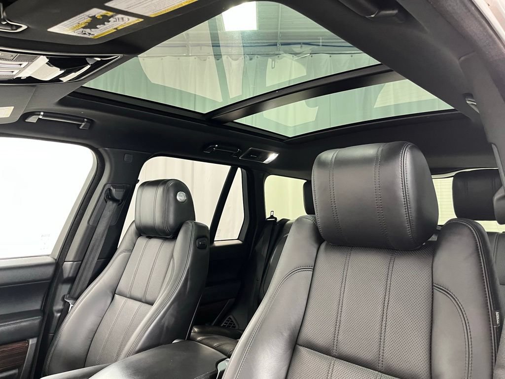 Used 2016 Land Rover Range Rover Supercharged AWD/4WD image 23