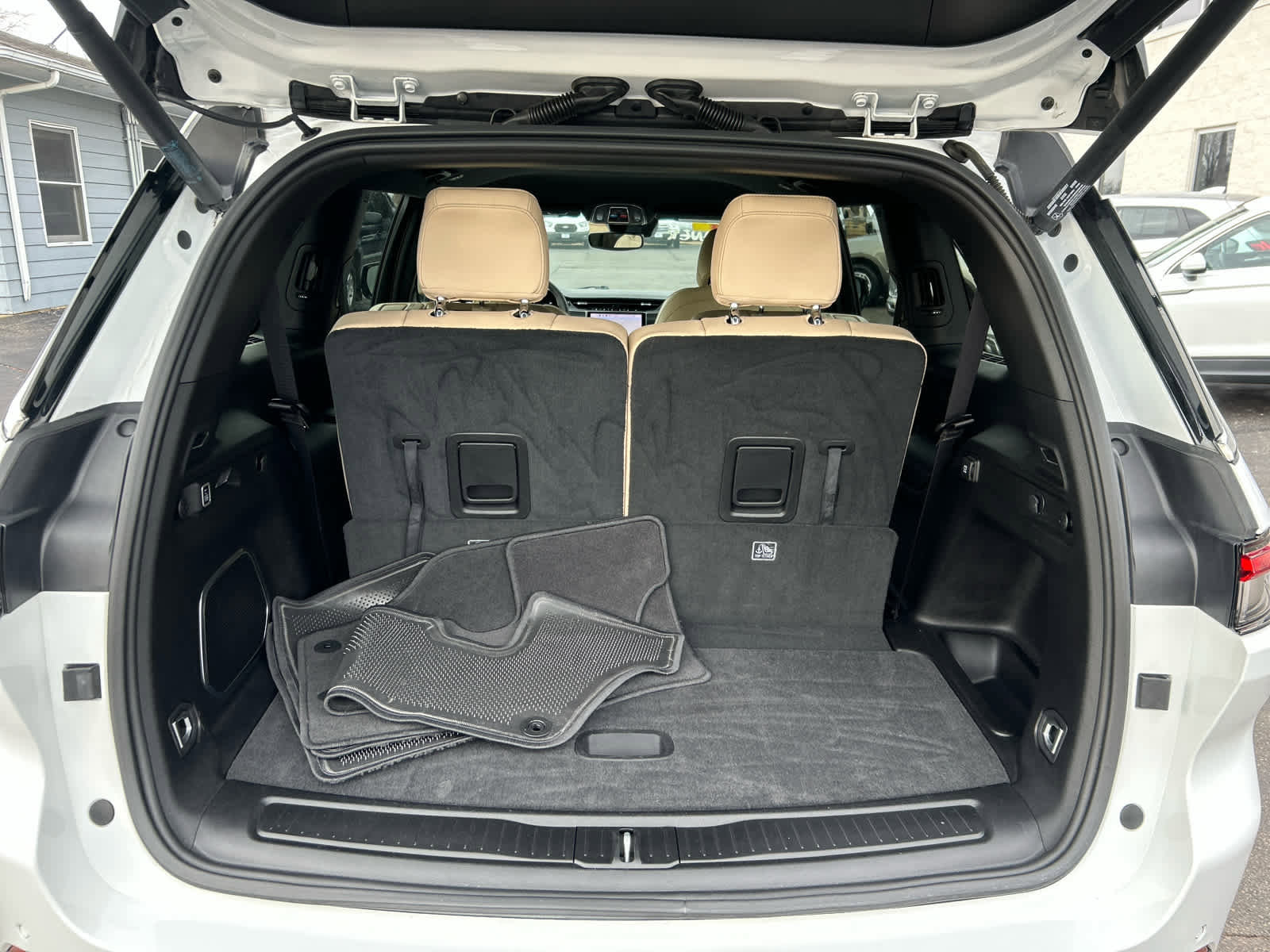 Used 2023 Jeep Grand Cherokee L Limited image 27