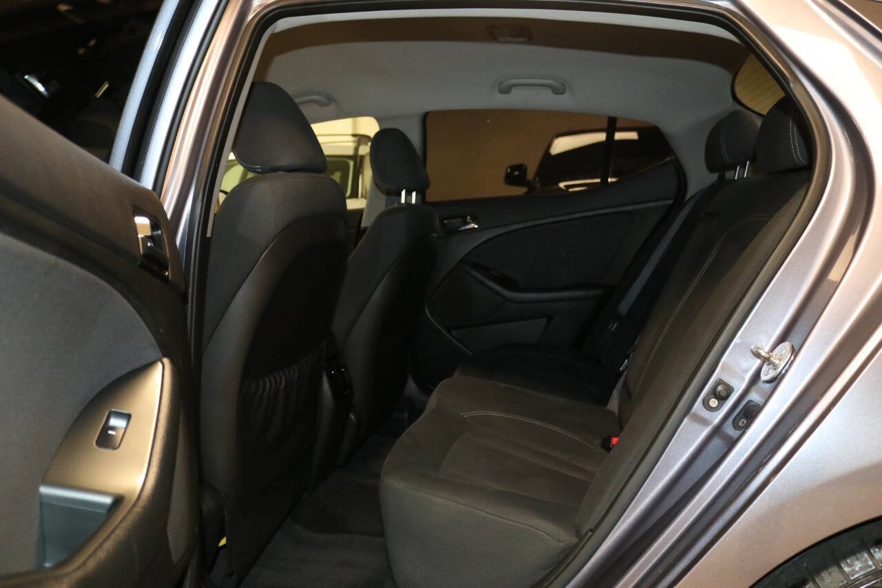 Used 2012 Kia Optima Hybrid FWD image 13