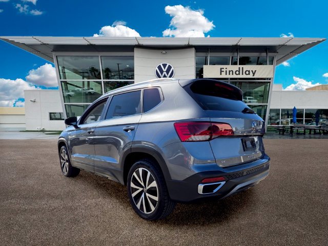 Certified 2022 Volkswagen Taos SE FWD image 4