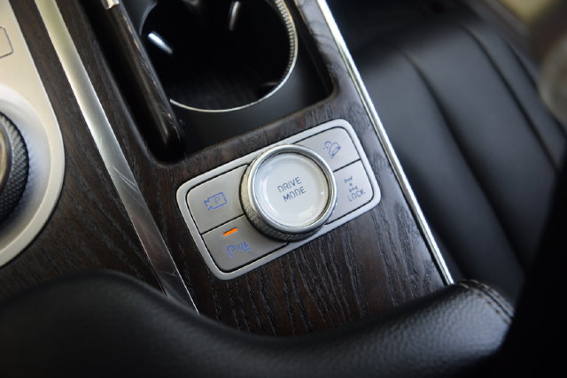 Used 2024 Genesis GV80 3.5T AWD/4WD image 13