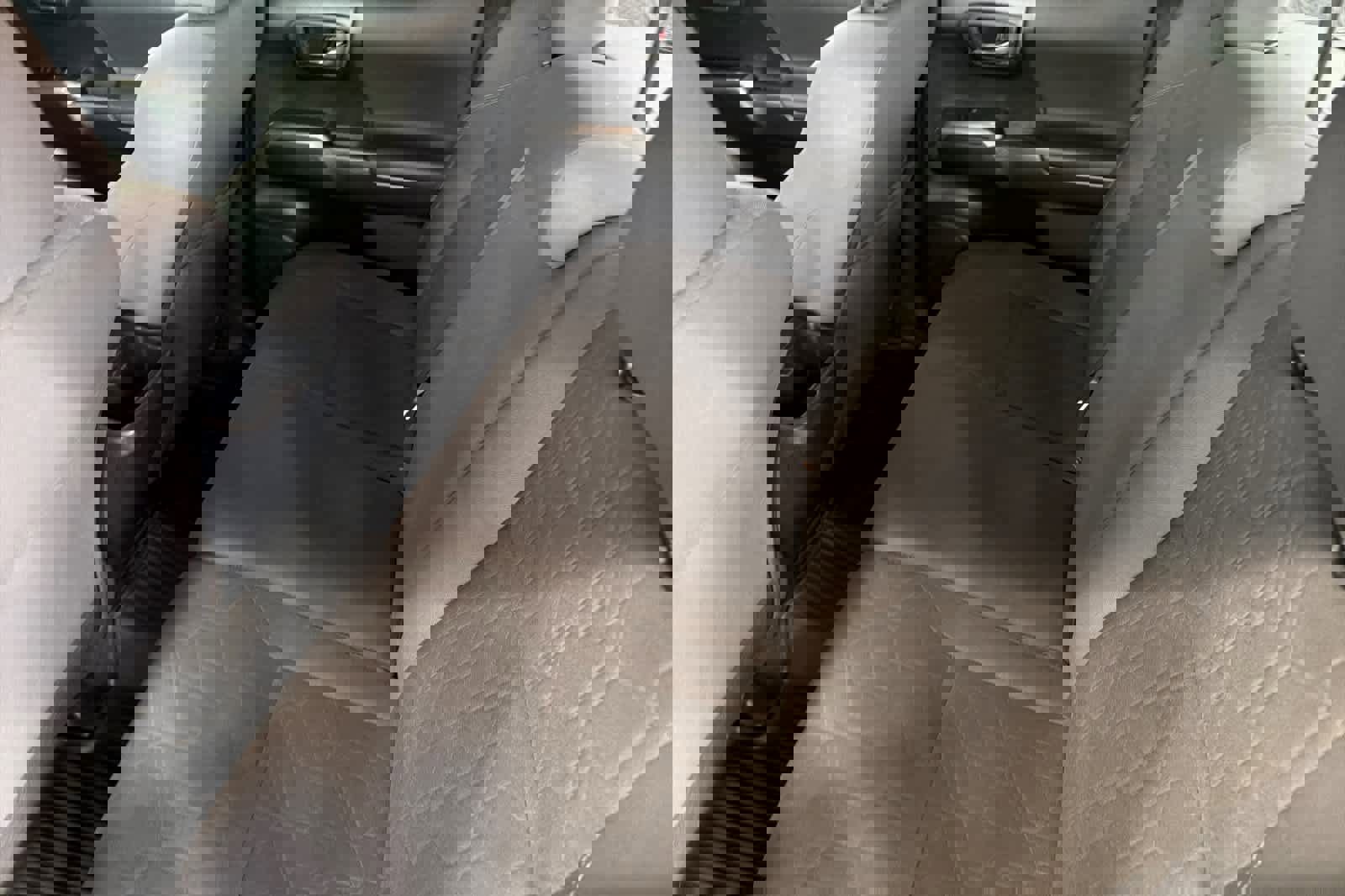 Used 2019 Toyota Tacoma TRD Sport image 4