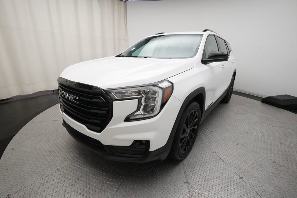 Used 2023 GMC Terrain SLT w/ Elevation Edition AWD/4WD image 12
