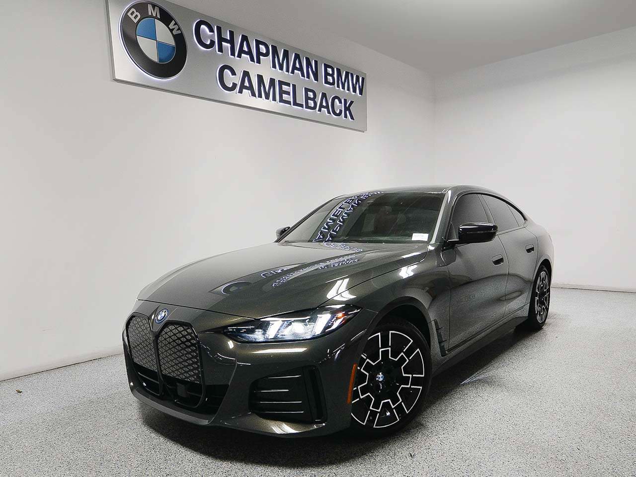 Used 2025 BMW i4 eDrive40 w/ M Sport Package RWD image 1