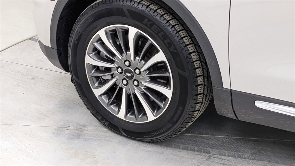 Used 2023 Lincoln Nautilus AWD w/ Premium Package image 4