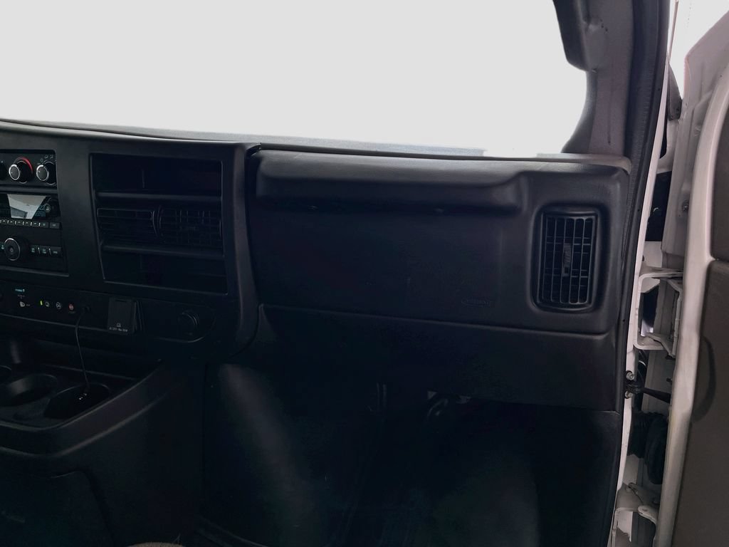 Used 2025 GMC Savana 2500 w/ Driver Convenience Package RWD image 23