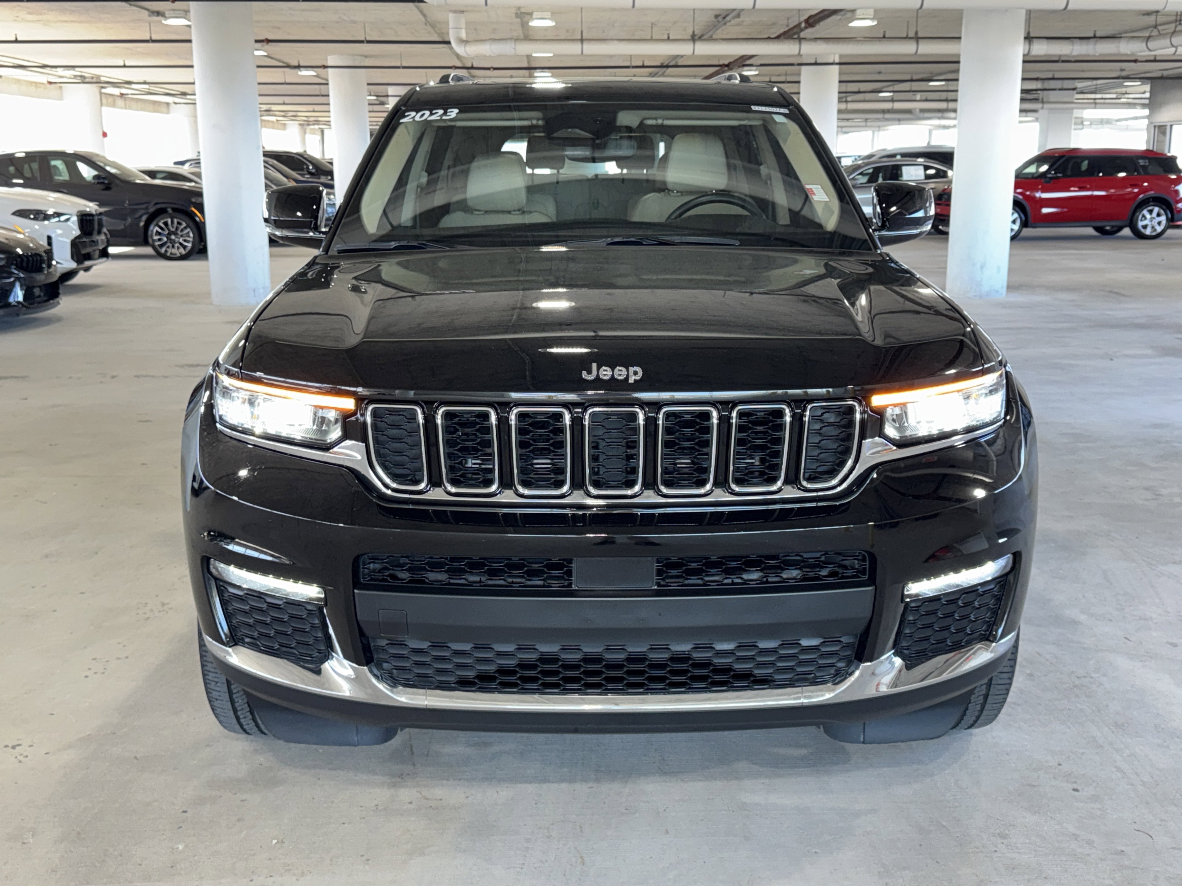 Used 2022 Jeep Grand Cherokee L Limited image 3
