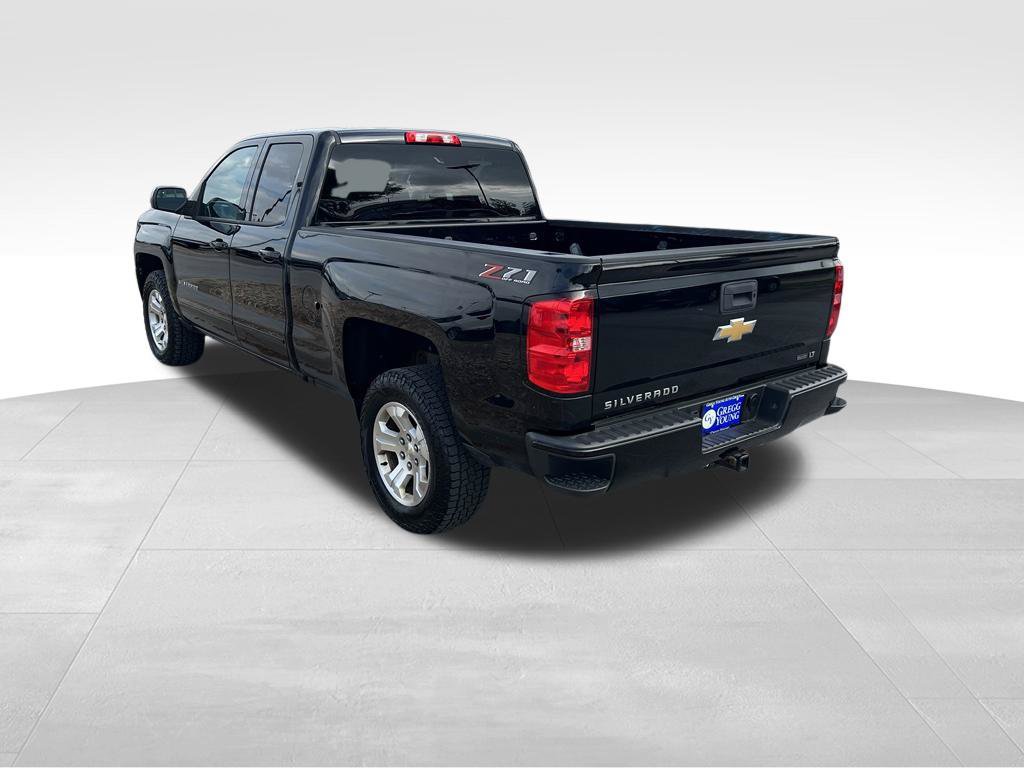 Used 2018 Chevrolet Silverado 1500 LT w/ All Star Edition AWD/4WD image 4
