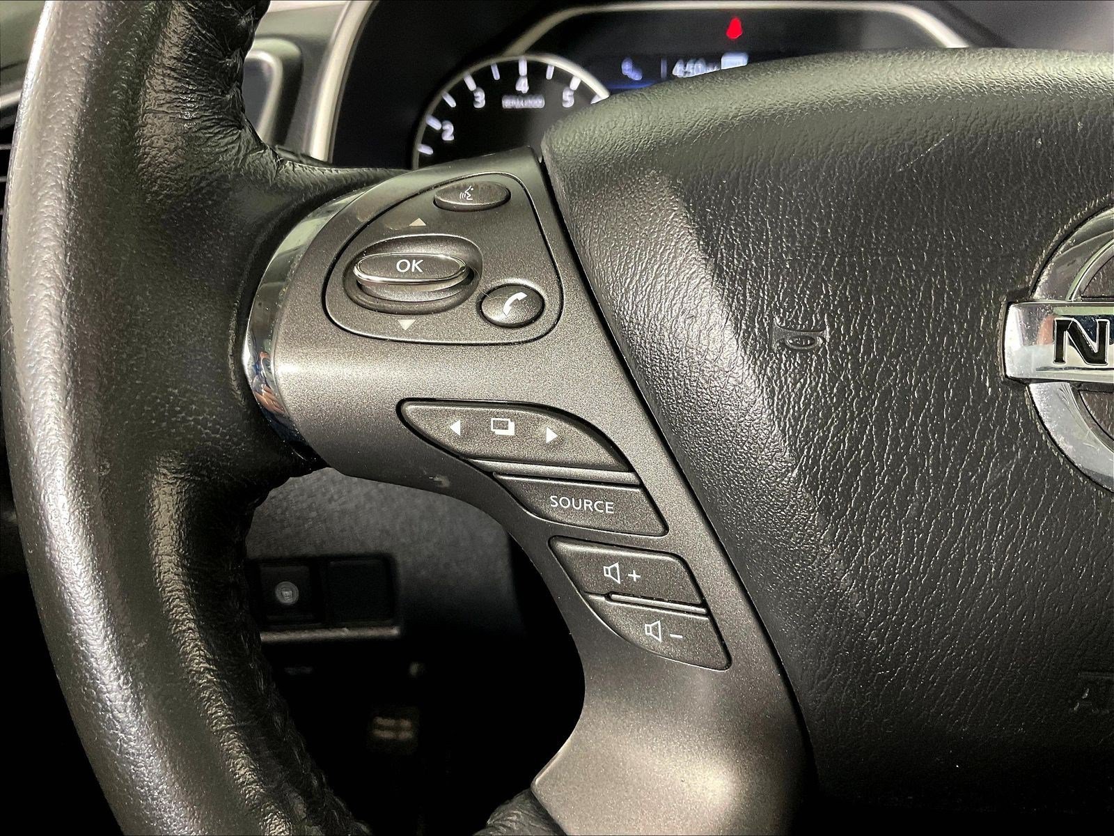 Used 2020 Nissan Murano SL w/ Moonroof Package AWD/4WD image 11