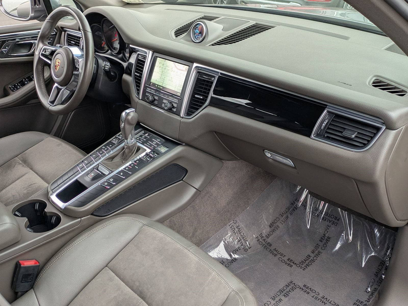 Used 2015 Porsche Macan S AWD/4WD image 20