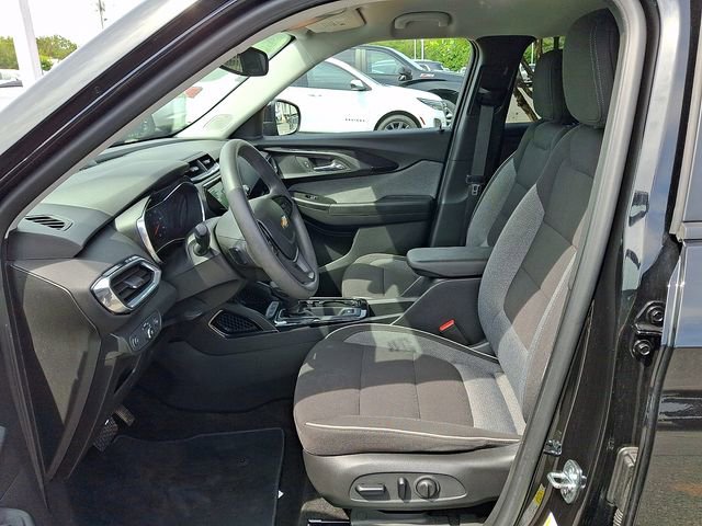 Used 2023 Chevrolet TrailBlazer LT w/ Convenience Package FWD image 10