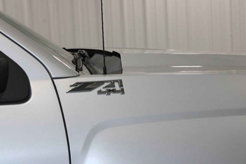 Used 2018 Chevrolet Silverado 1500 LT AWD/4WD image 12