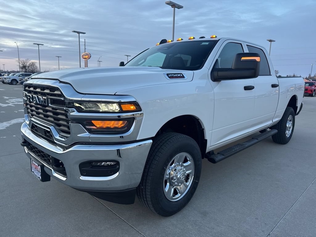 New 2026 RAM 2500 Tradesman AWD/4WD image 25