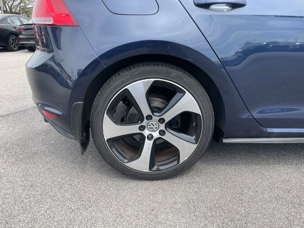 Used 2016 Volkswagen GTI SE FWD image 31
