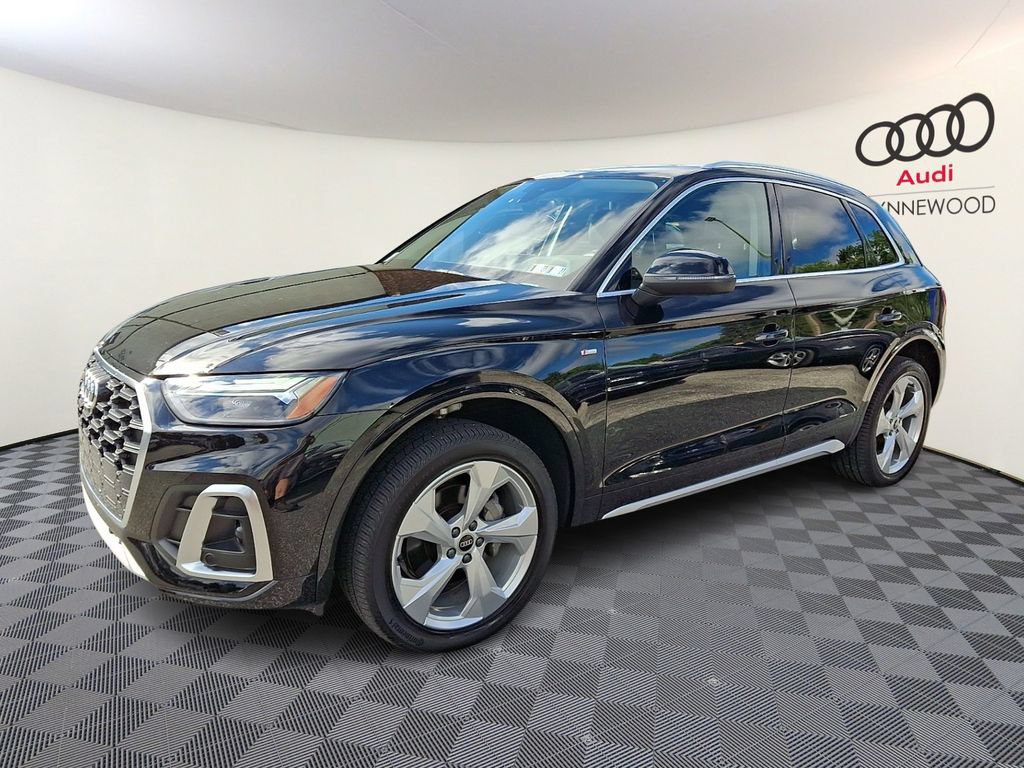 Used 2023 Audi Q5 2.0T Premium Plus w/ Premium Plus Package AWD/4WD image 3
