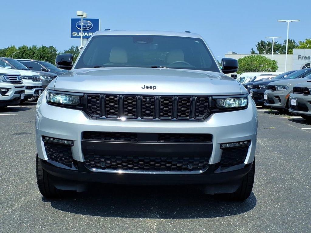 Certified 2025 Jeep Grand Cherokee L Limited w/ Luxury Tech Group II AWD/4WD image 2