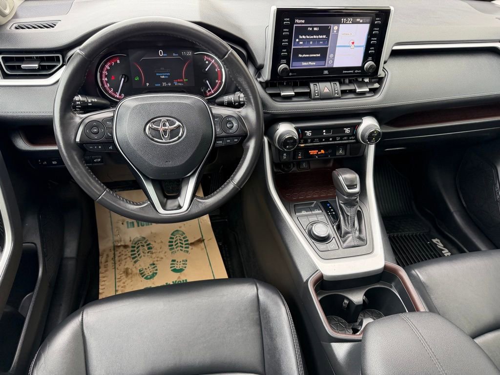 Used 2020 Toyota RAV4 Limited image 16