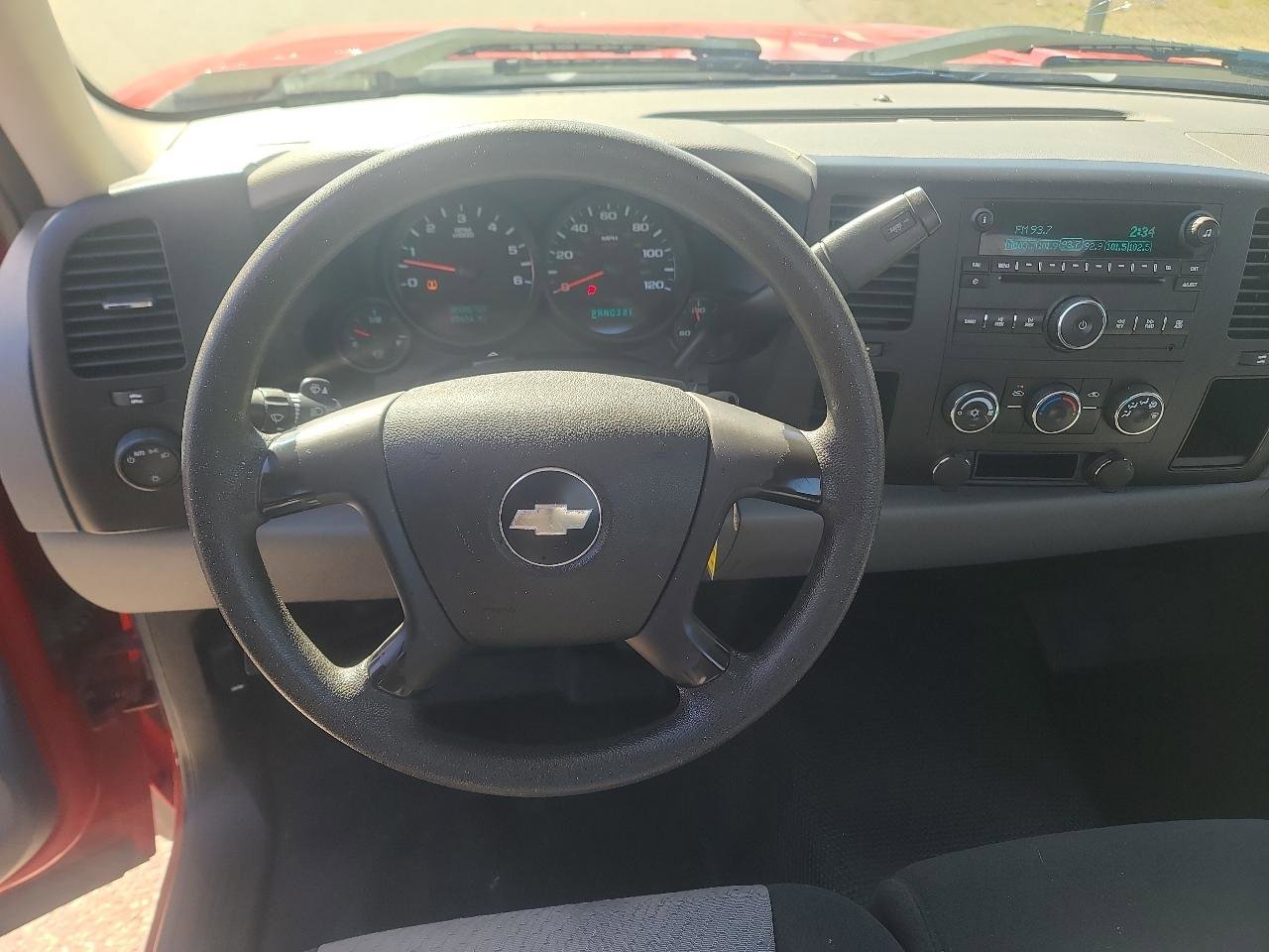 Used 2008 Chevrolet Silverado 1500 W/T RWD image 12