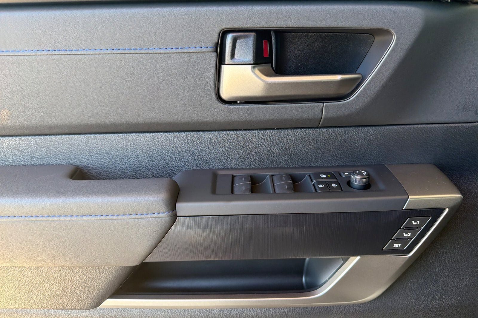 New 2026 Toyota Tundra Platinum AWD/4WD image 12