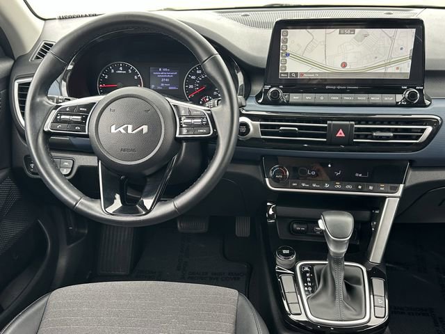Used 2023 Kia Seltos S w/ Navigation Package FWD image 10