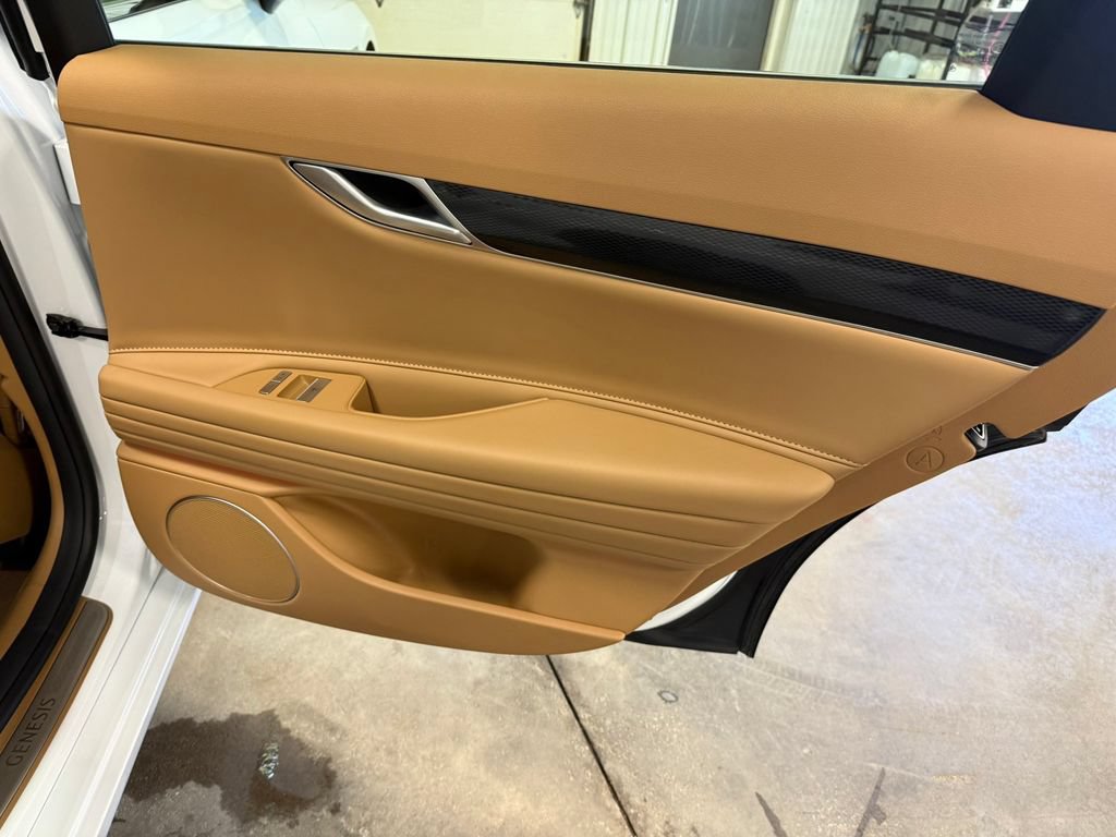 Certified 2025 Genesis G80 2.5T AWD/4WD image 31