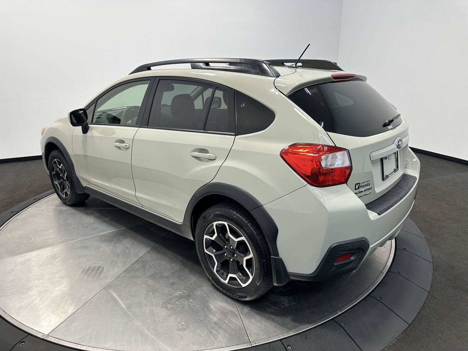 Used 2014 Subaru Crosstrek 2.0i Premium w/ Moonroof Package AWD/4WD image 5