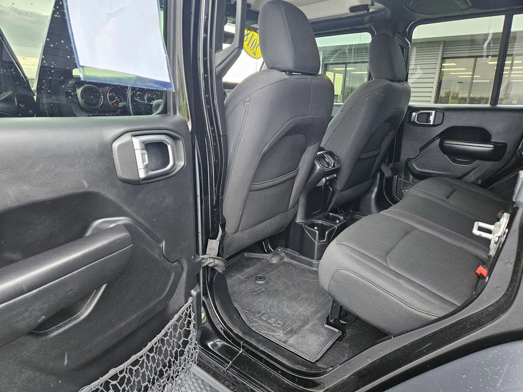 Used 2018 Jeep Wrangler Unlimited Sport S image 11