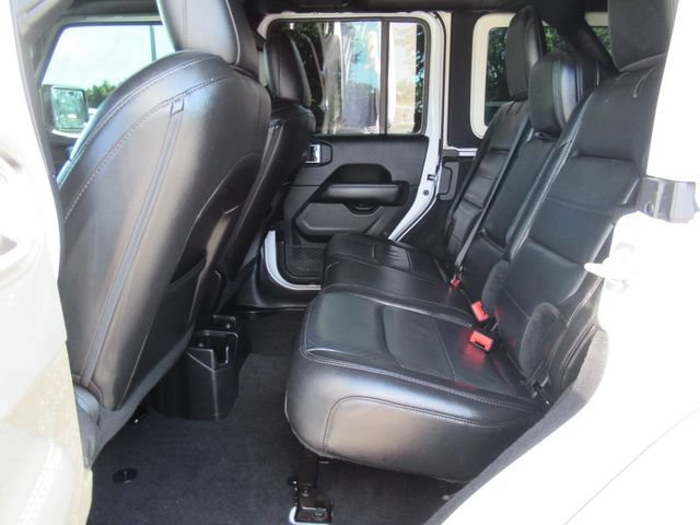 Used 2019 Jeep Wrangler Unlimited Sahara AWD/4WD image 34