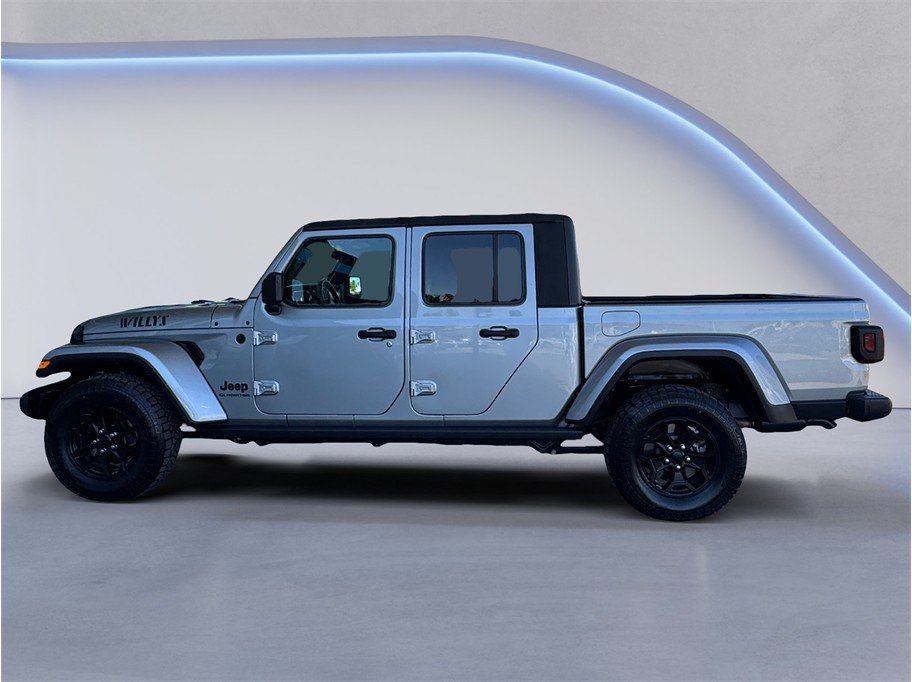 Used 2021 Jeep Gladiator Sport AWD/4WD image 3
