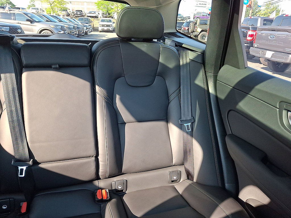 Certified 2025 Ford Explorer Active AWD/4WD image 14