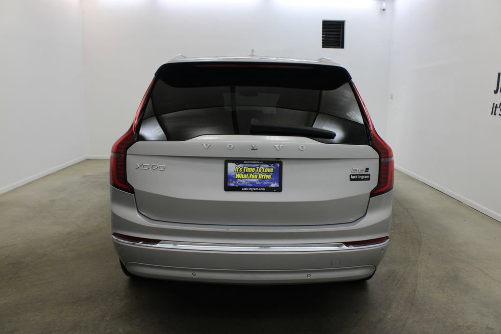 Used 2025 Volvo XC90 B6 Plus AWD/4WD image 4