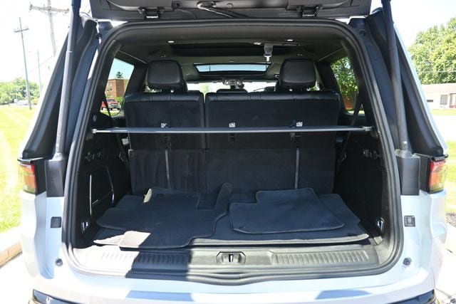 Used 2024 Jeep Wagoneer Series II AWD/4WD image 23