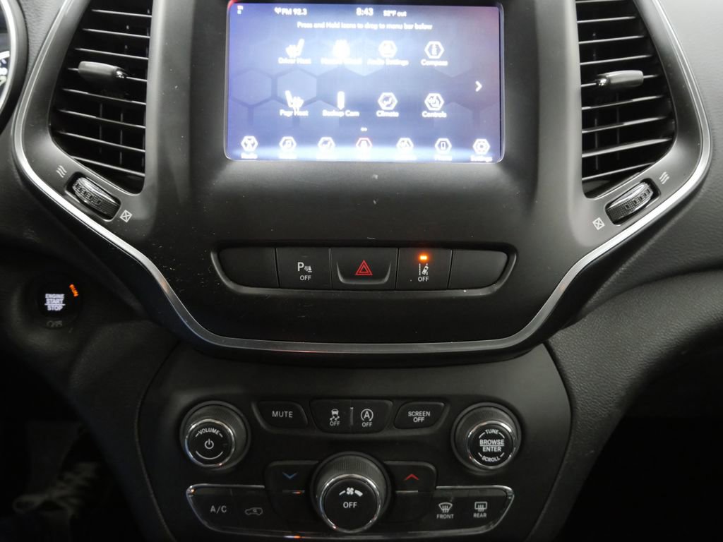 Used 2021 Jeep Cherokee Latitude Plus AWD/4WD image 20