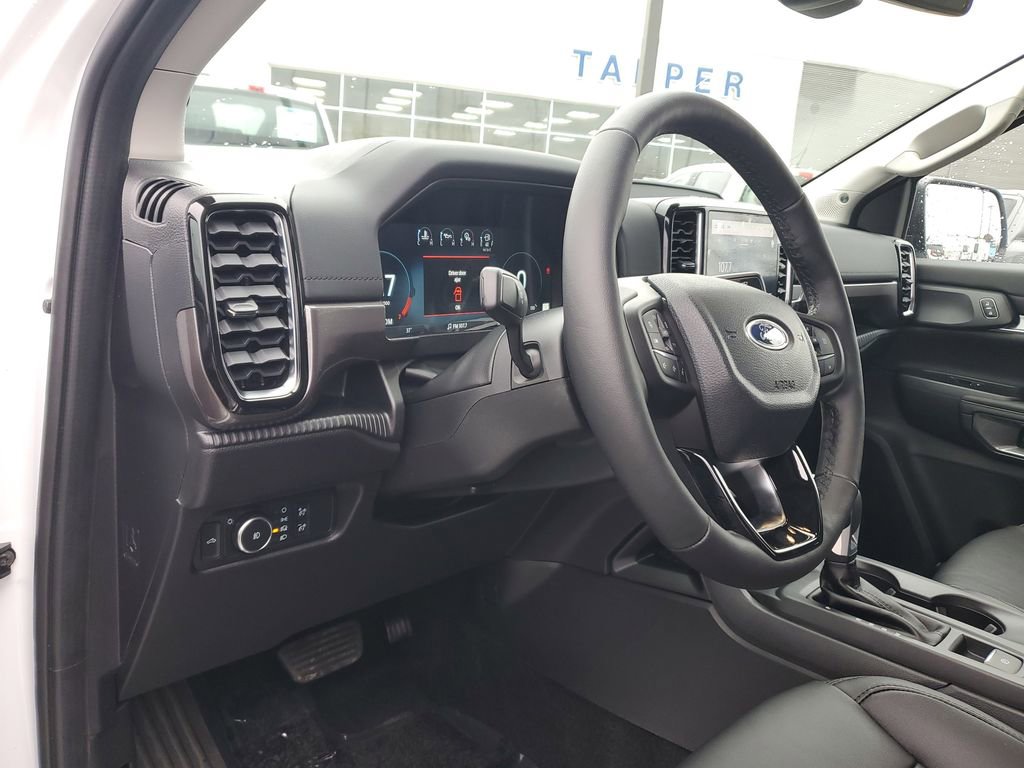 New 2025 Ford Ranger Lariat w/ FX4 Off-Road Package image 15