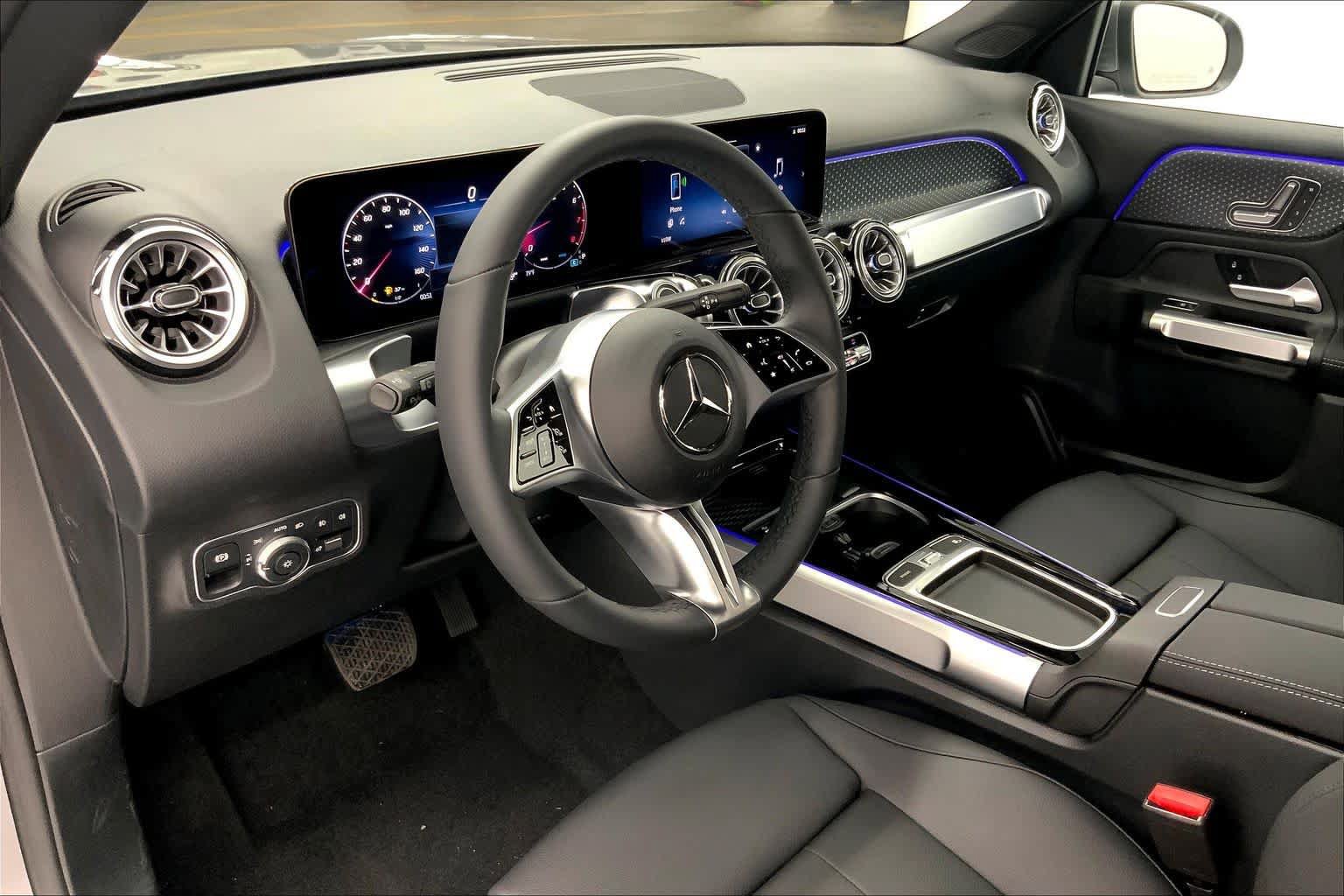 New 2026 Mercedes-Benz GLB 250 image 21