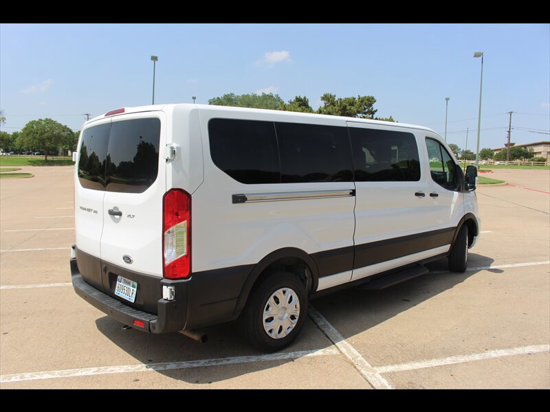 Used 2021 Ford Transit 350 XLT RWD image 5