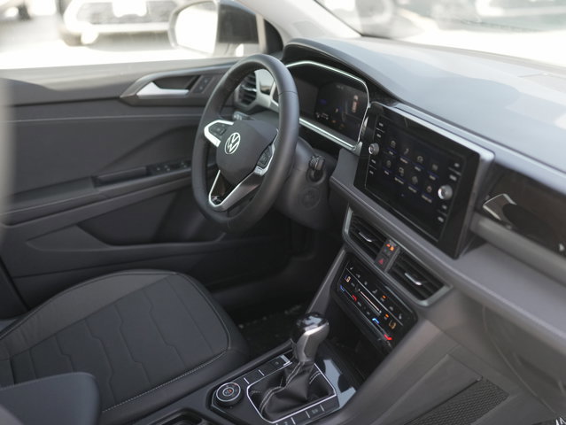 New 2025 Volkswagen Taos SE AWD/4WD image 17