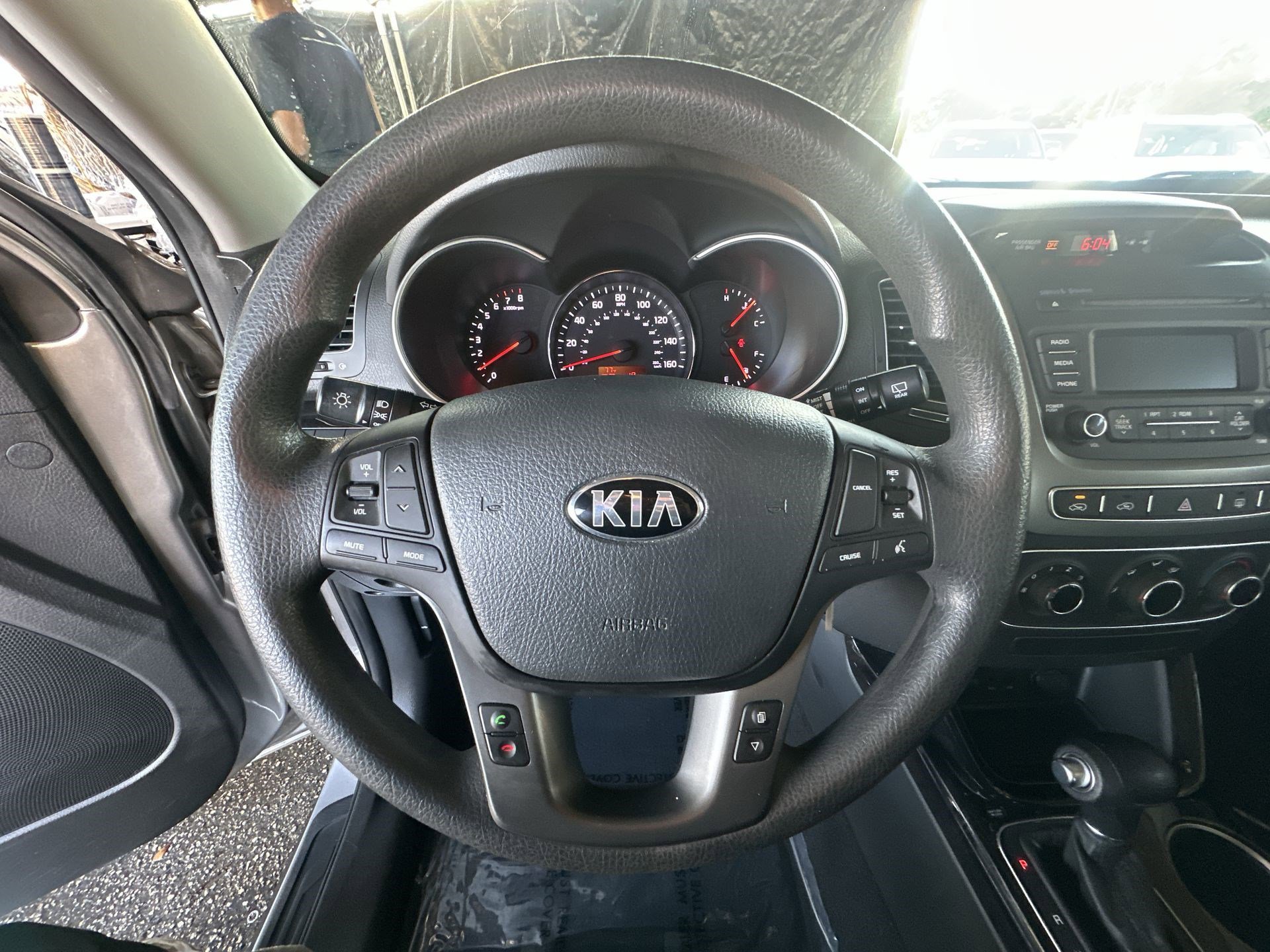 Used 2014 Kia Sorento LX image 11