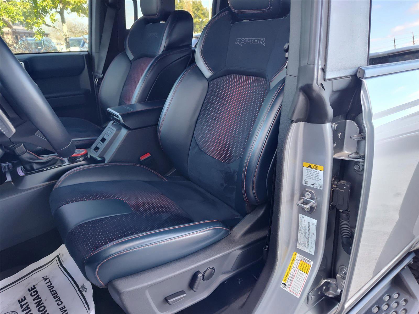 Used 2024 Ford Bronco Raptor w/ Interior Carbon Fiber Pack 6 image 16