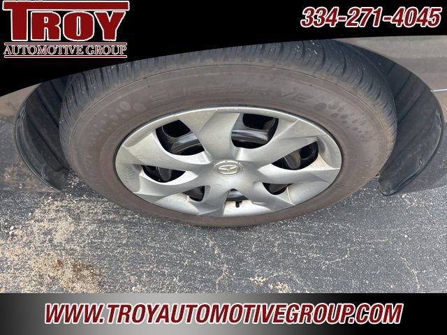 Used 2014 MAZDA MAZDA3 i Sport image 11