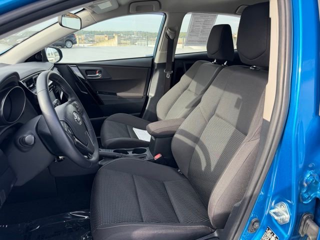 Used 2018 Toyota Corolla iM image 10