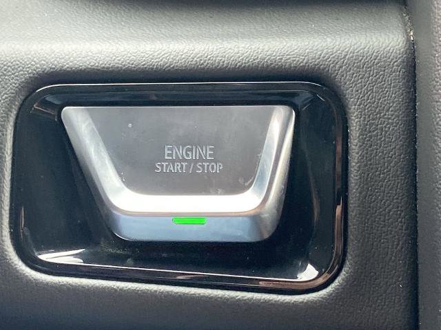 Used 2025 GMC Yukon XL Denali image 13