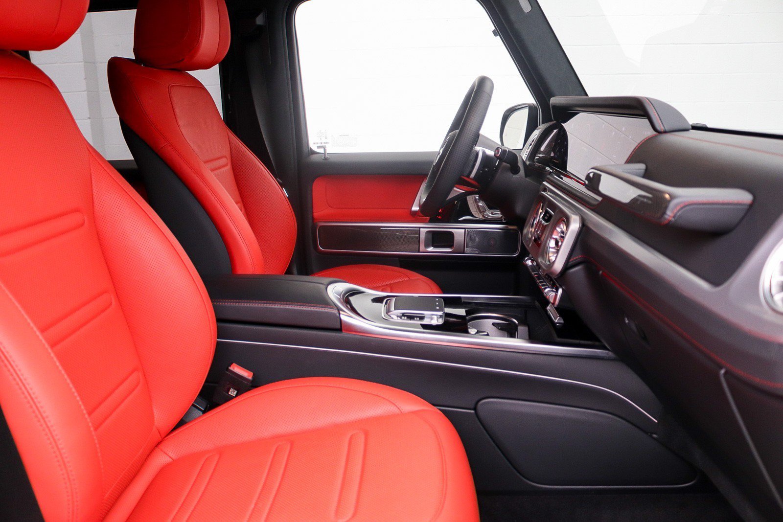 Used 2025 Mercedes-Benz G 550 image 18